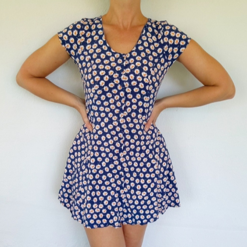 Band of Gypsies blue white daisy print button front lace up mini dress small